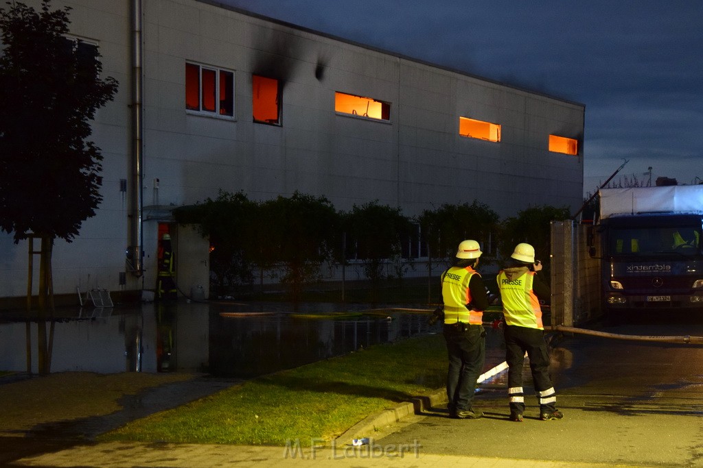 Grossbrand Halle Troisdorf Kriegsdorf Junkersring P418.JPG - Miklos Laubert